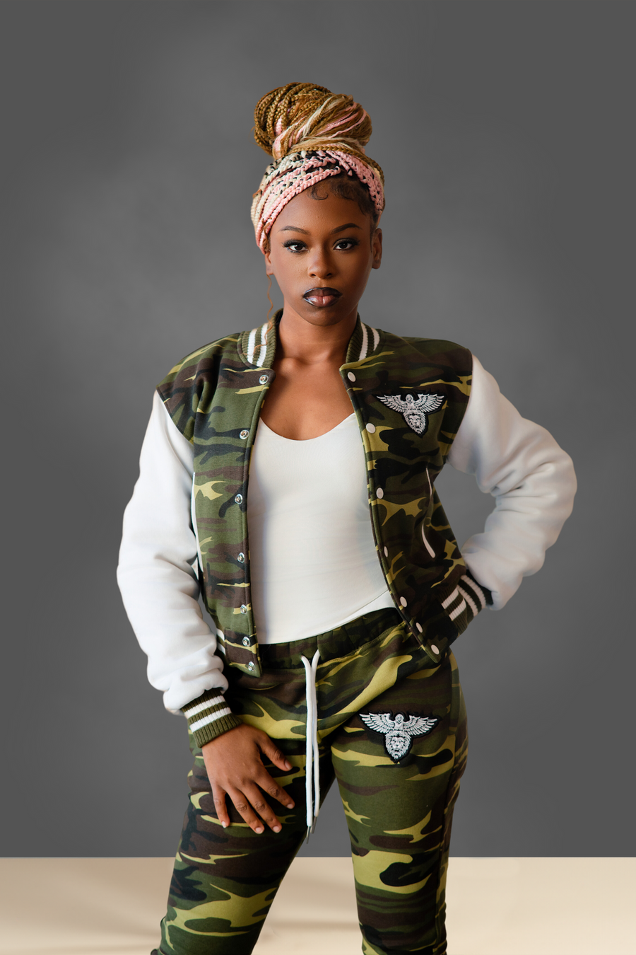 Unleashed Womens Camo cropped jogging Fleece set